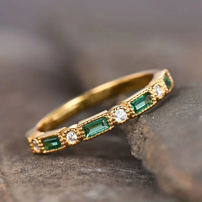 Classic Blue Spinel Gold Ring