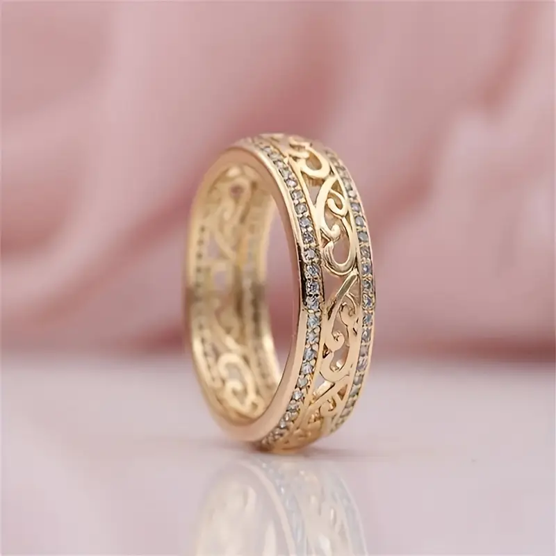 Radiant Arch Gold Band