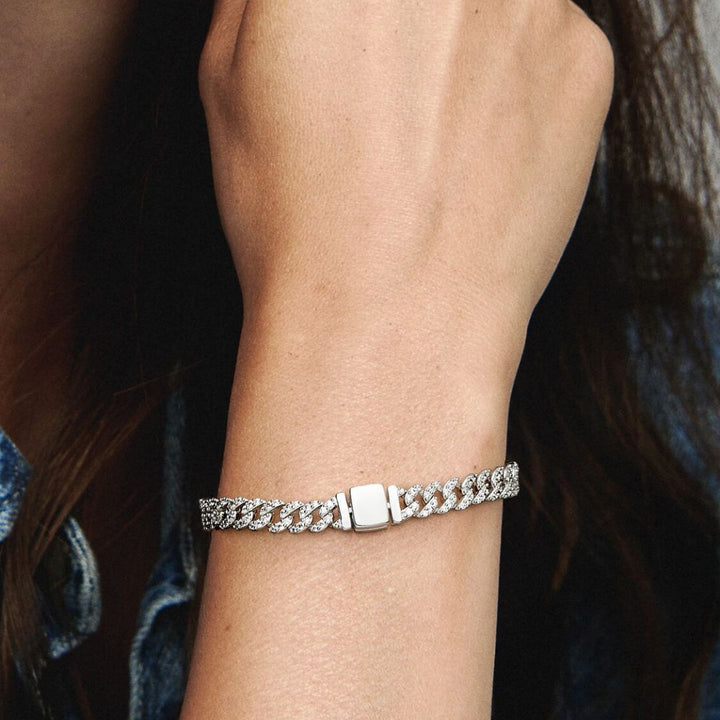 Radiant Moissanite Link Bracelet | Rose Gold