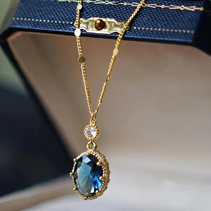 Celestia Vespera Necklace | Gold