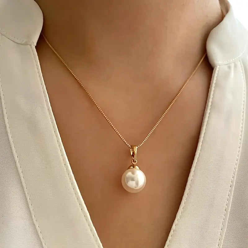 Radiant Elegance Pearl Jewelry Set | Gold