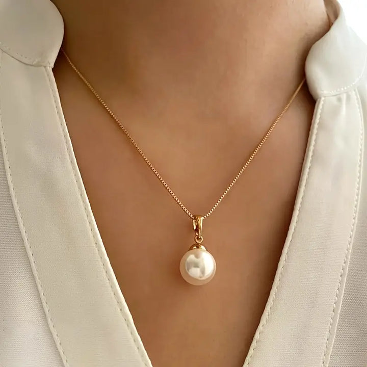 Radiant Elegance Pearl Jewelry Set | Gold