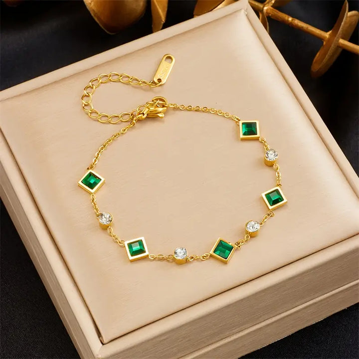 Amelisse Liora Bracelet | Gold