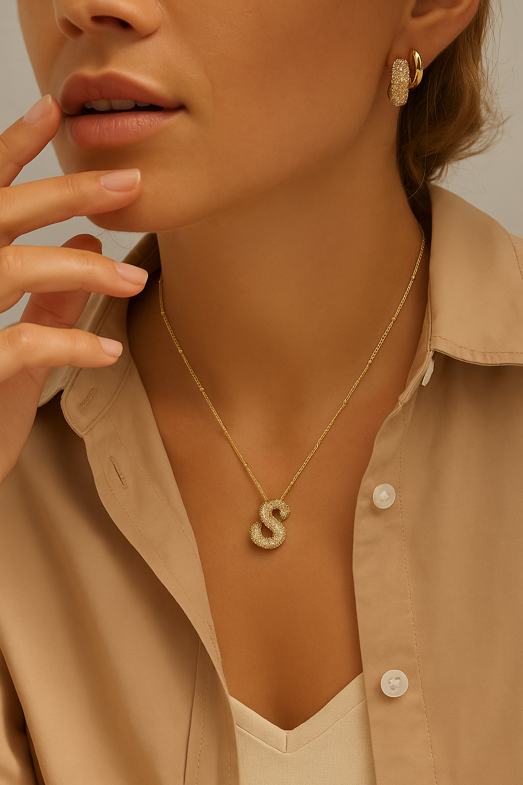 Script letter monogram necklace | Rose Gold