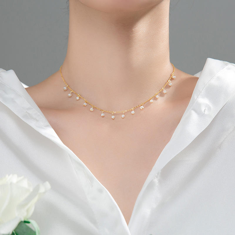Classic Pearl Choker