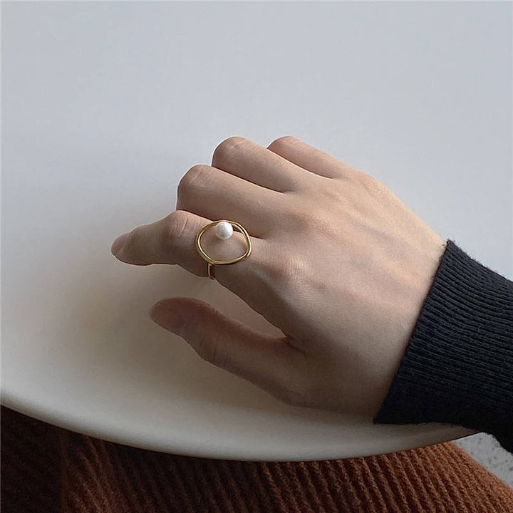 Abstract Pearl Band