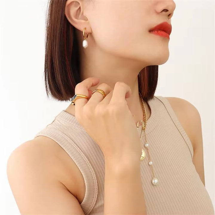 Renaissance Pearl Dangle Earrings