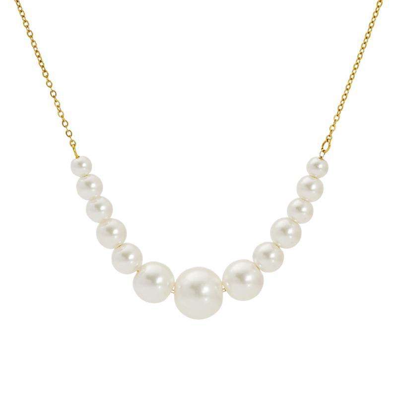 Elegant Pearl Pendant Necklace