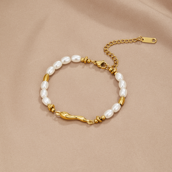 Radiant Ocean Pearl Bracelet