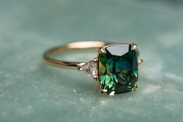 Retro-Style Blue Stone Ring | Rose Gold