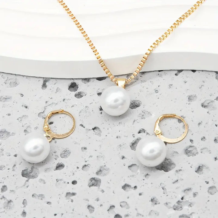Radiant Elegance Pearl Jewelry Set | Gold
