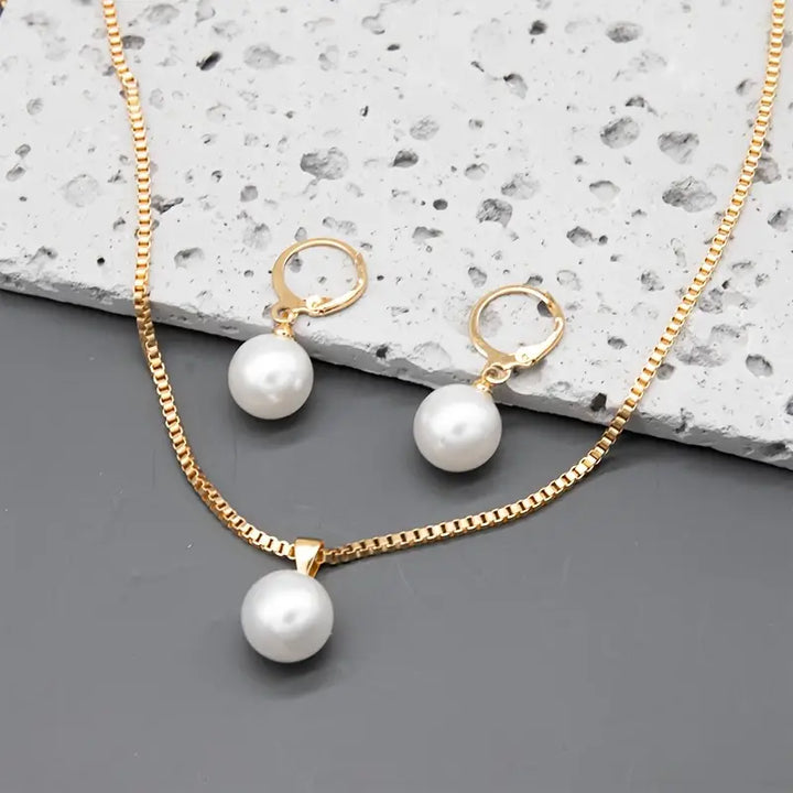 Radiant Elegance Pearl Jewelry Set | Gold