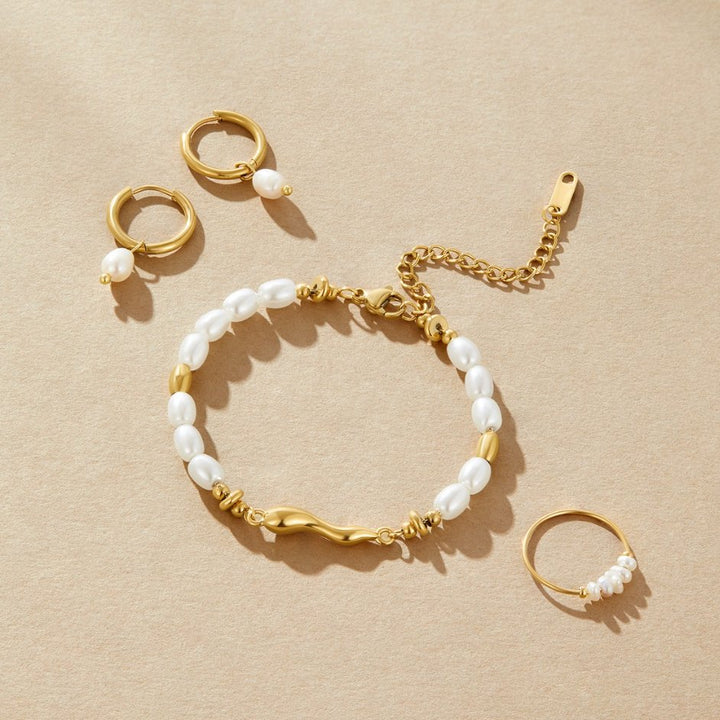 Radiant Ocean Pearl Bracelet