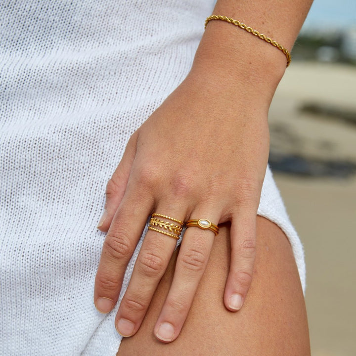 Elegant Spiral Gold Bracelet